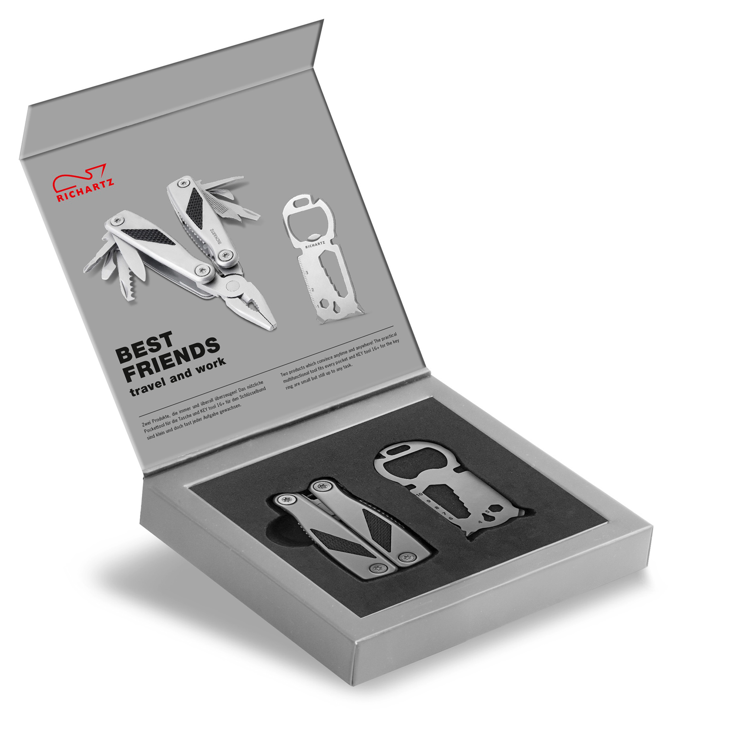 RICHARTZ Best friends travel and work